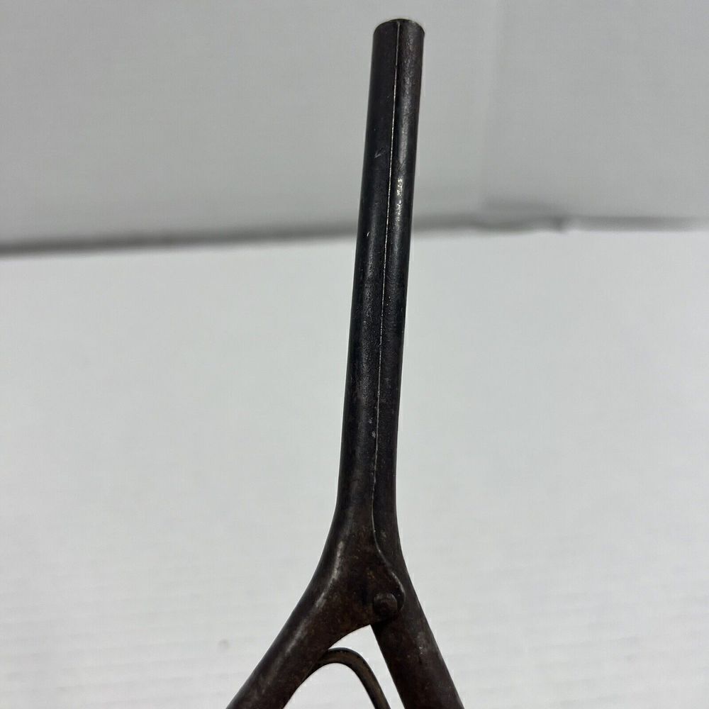 Antique Vintage Curling Iron Hair Crimpers Wood Handles - Picture 8 of 10